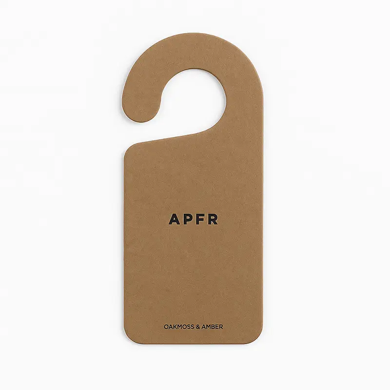 Máy làm mát không khí treo màu nâu APFR Oakmoss & Amber với logo in đơn giản