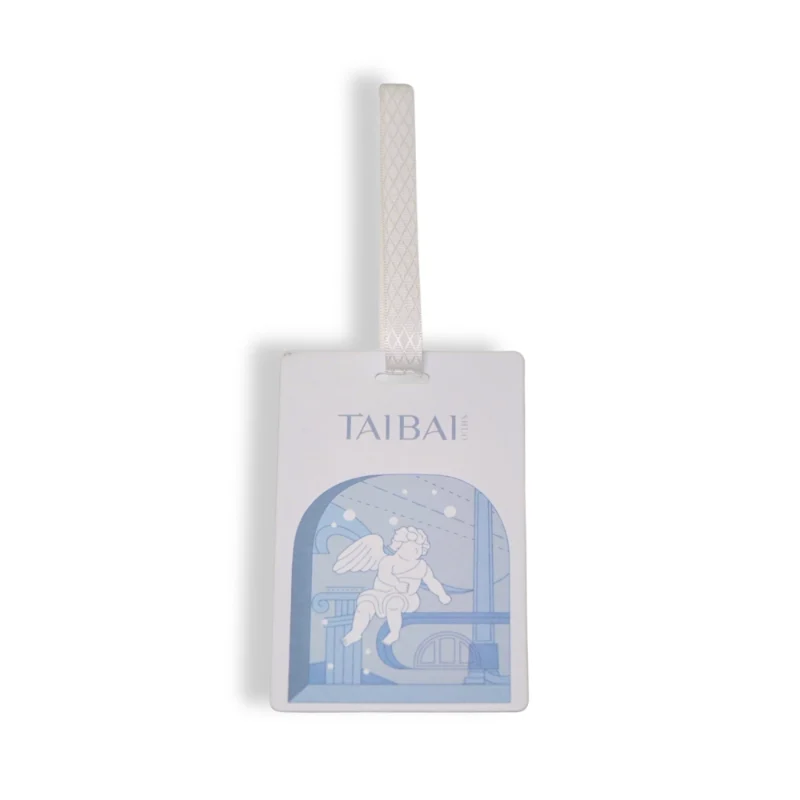Thiên thần màu xanh pastel minh họa máy làm mát không khí ô tô với hương thơm trái cây tươi hoặc chanh cam quýt